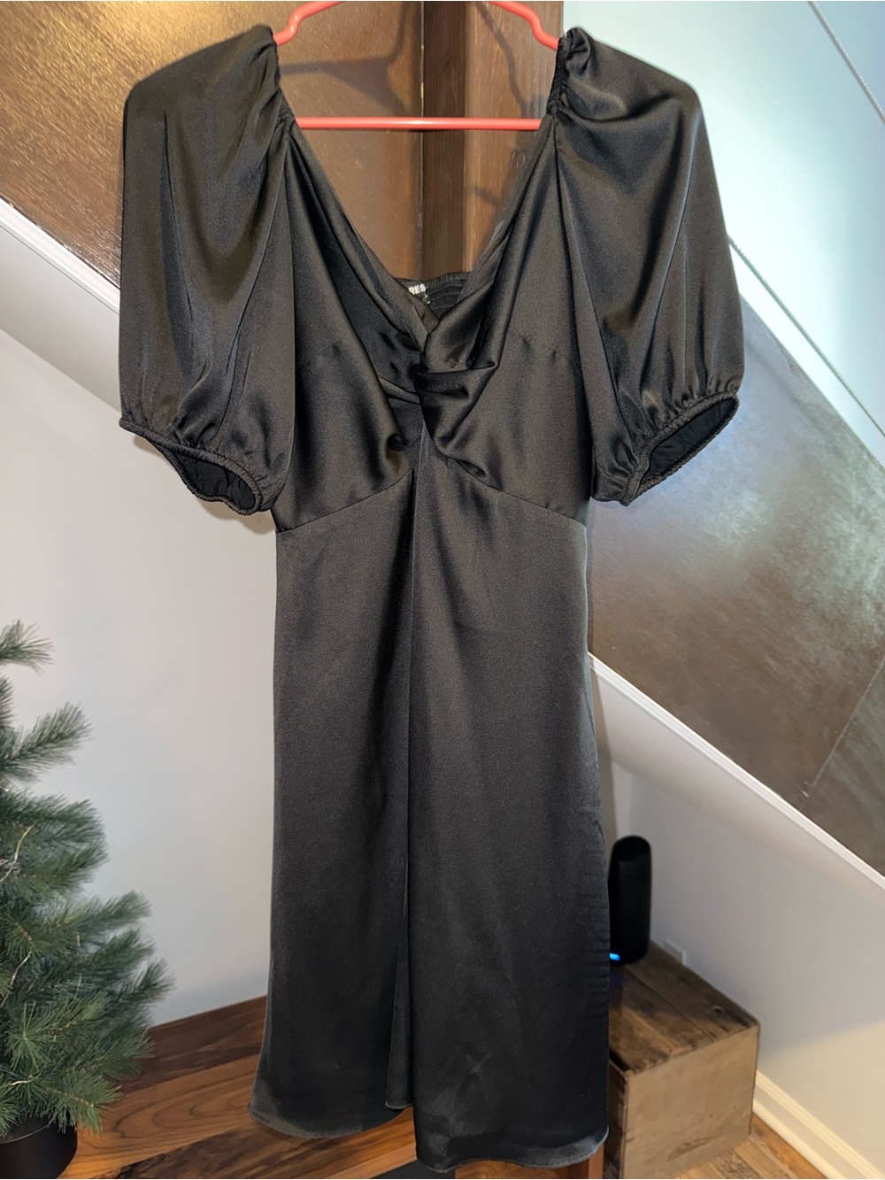 Express Black Puff-Sleeve Midi Dress